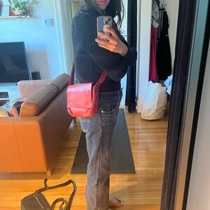 M0851 red crossbody clutch bag